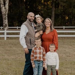 Meet your Posher, Casey